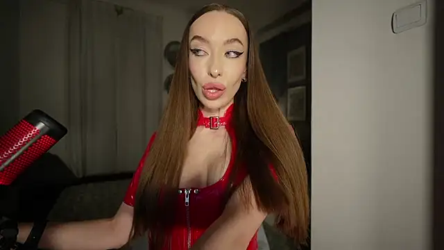 Snapshot of supreme_dominatrix chatting on 03/10/25, 08:34 supreme dominatrix online show from 03/10/25, 08:34