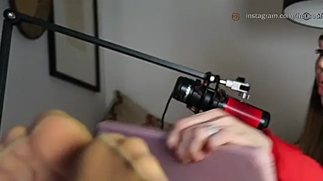 supreme dominatrix online show from 04/22/26, 08:43