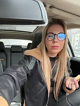 LisaMurr online show from 03/16/26, 12:20