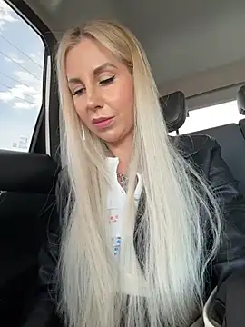 LisaMurr online show from 04/21/26, 11:27