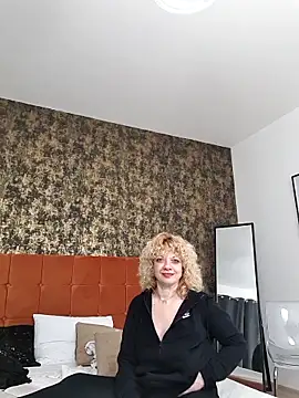 LaireeFelini online show from 02/23/26, 07:11