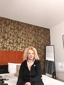 LaireeFelini online show from 02/27/26, 07:58