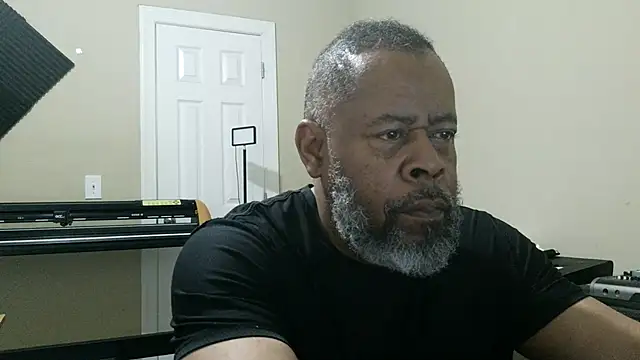 Cleozevo1961 online show from 03/21/26, 01:37