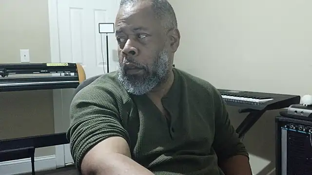 Cleozevo1961 online show from 03/25/26, 03:56