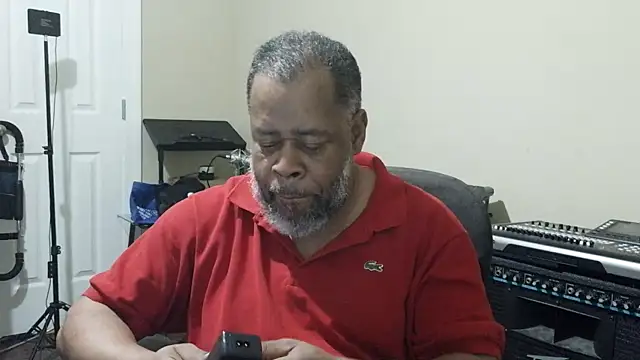 Cleozevo1961 online show from 04/14/26, 12:11