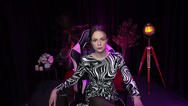 Wild Alice me online show from 03/28/26, 04:06