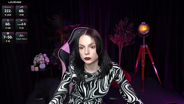 Wild Alice me online show from 03/30/26, 03:02