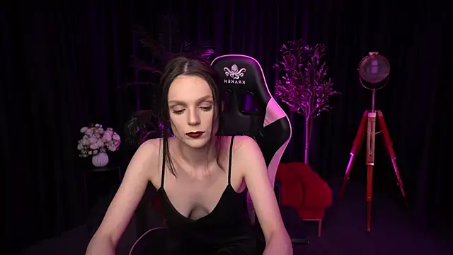 Wild Alice me online show from 04/19/26, 03:22