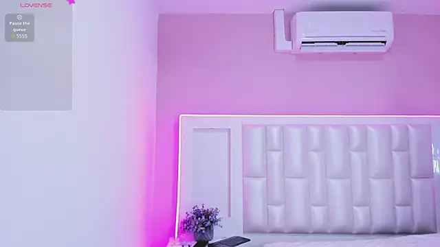 Liia Collins online show from 04/20/26, 05:16