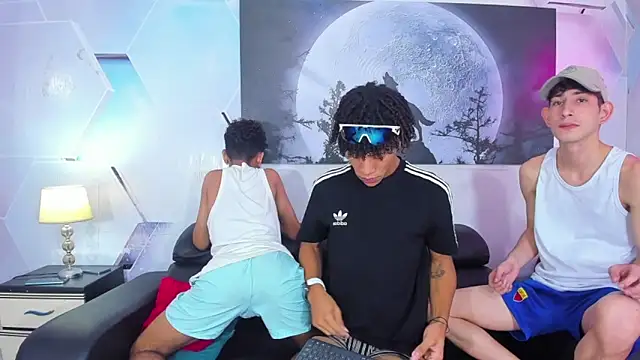 Spicy guys online show from 04/18/26, 08:09