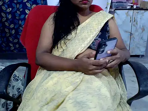 Snapshot of Angel_honeybear_143 chatting on 06/26/26, 10:30 Angel honeybear 143 online show from 06/26/26, 10:30
