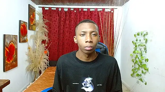 milo018 online show from 03/26/26, 08:42