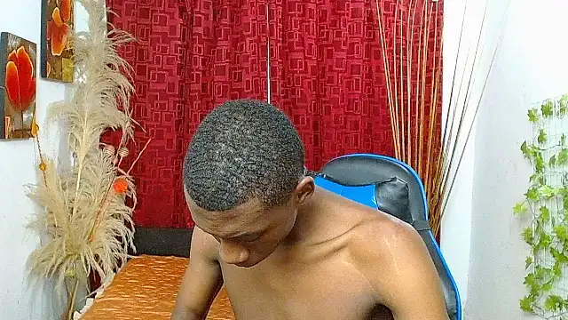 milo018 online show from 03/26/26, 08:47