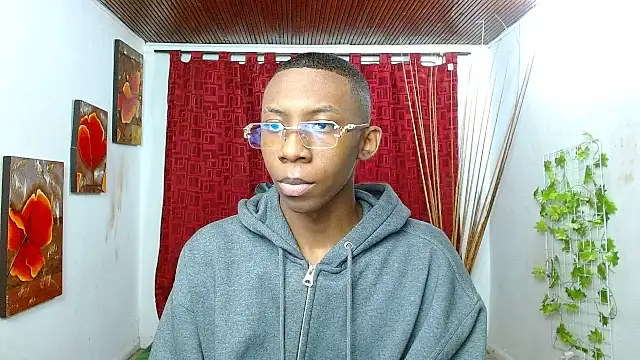 milo018 online show from 04/17/26, 06:27