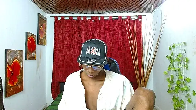 milo018 online show from 04/22/26, 09:22