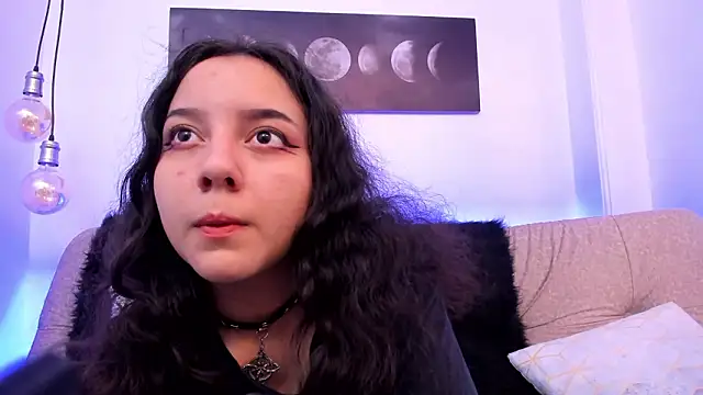 Chloe Noire online show from 03/04/26, 12:00