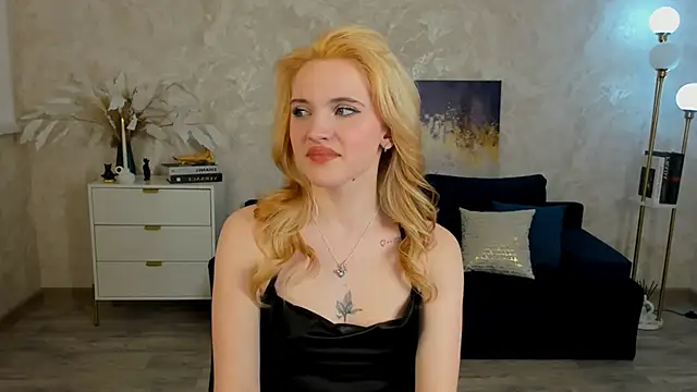 CarryParker online show from 03/07/26, 07:33