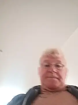 olivbisoumis online show from 03/19/26, 06:28