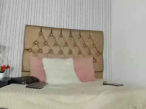 hanna luciana online show from 05/08/26, 03:39