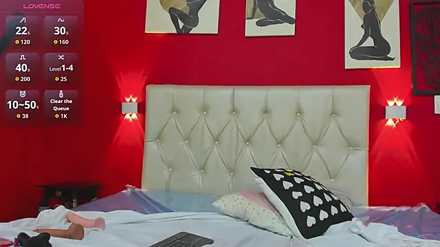 SweerLuna online show from 04/30/26, 02:01