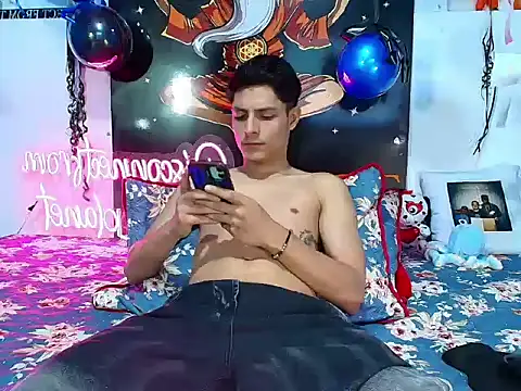 Eliassalvatore  online show from 02/19/26, 03:52