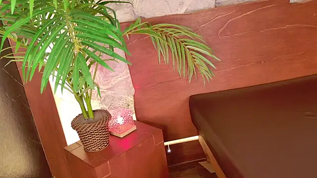 Rolyloren  online show from 02/24/26, 04:16