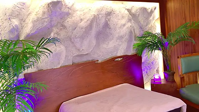 Rolyloren  online show from 03/04/26, 03:51