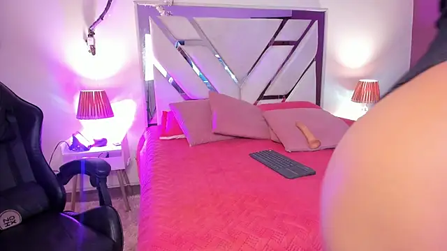 Esmeralda carrascal online show from 03/03/26, 03:23