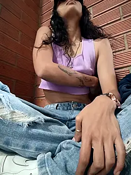 girl University online show from 02/19/26, 04:47