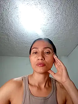 Snapshot of isaa- chatting on 07/18/26, 08:01 isaa- online show from 07/18/26, 08:01