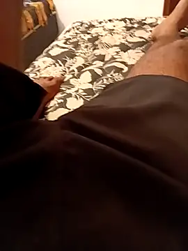 Snapshot of Mineirinho_85 chatting on 02/18/26, 12:28 Mineirinho 85 online show from 02/18/26, 12:28