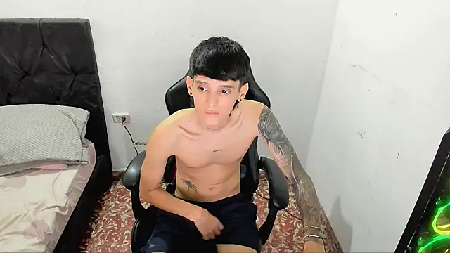 Snapshot of BOY-767 chatting on 05/07/26, 09:31 BOY-767 online show from 05/07/26, 09:31