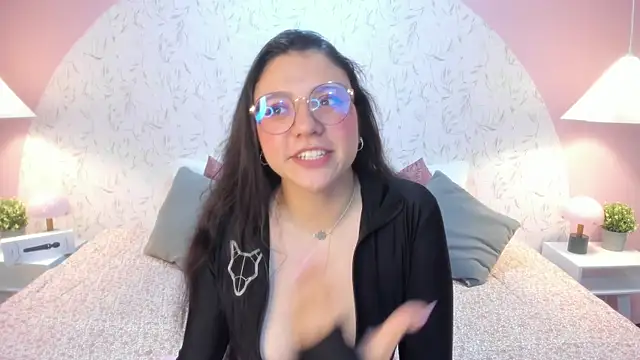 Angelie Rosebrm online show from 04/08/26, 03:17