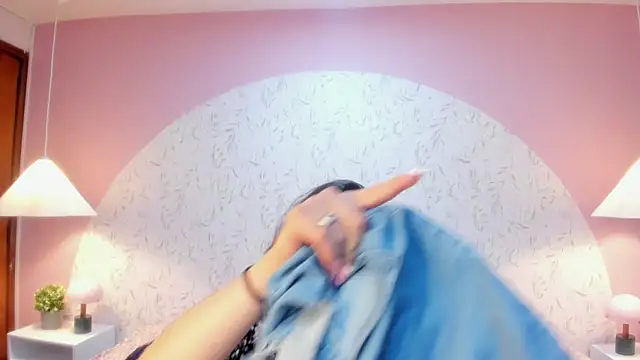 Angelie Rosebrm online show from 04/09/26, 06:19