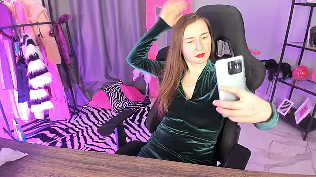 Golden Dragon online show from 03/25/26, 11:49