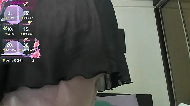 Snapshot of GoldenLunaa chatting on 04/25/26, 04:37 GoldenLunaa online show from 04/25/26, 04:37