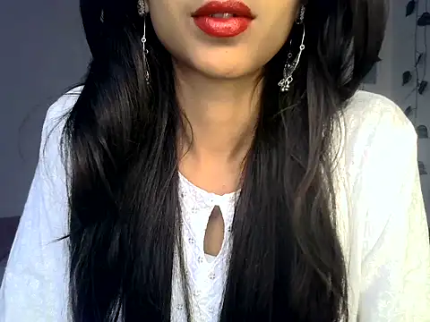 SIKSHA SINGH online show from 03/05/26, 07:04