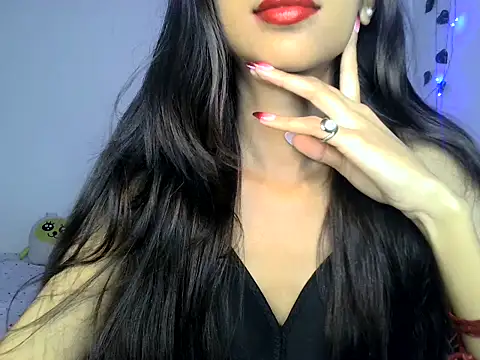 SIKSHA SINGH online show from 03/18/26, 06:44