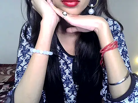 SIKSHA SINGH online show from 04/16/26, 11:51