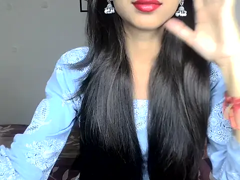 SIKSHA SINGH online show from 04/21/26, 06:01