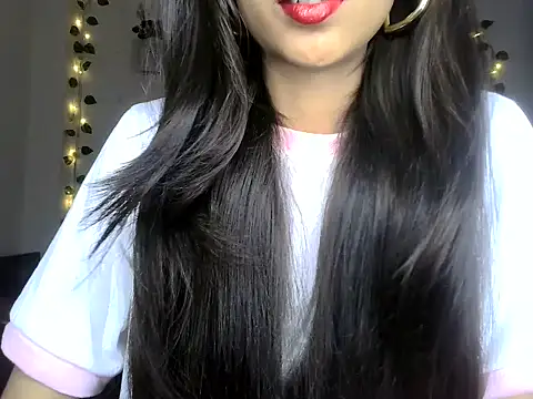 SIKSHA SINGH online show from 05/29/26, 06:50
