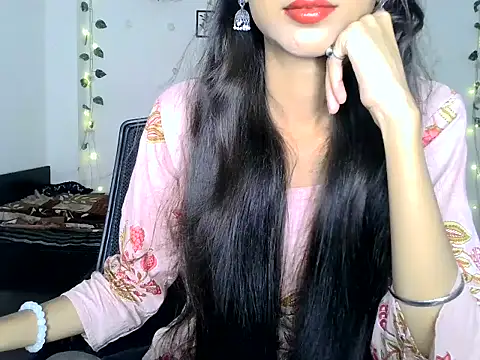 Snapshot of SIKSHA_SINGH chatting on 07/21/26, 07:16 SIKSHA SINGH online show from 07/21/26, 07:16