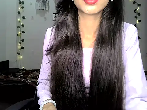 Snapshot of SIKSHA_SINGH chatting on 07/22/26, 06:00 SIKSHA SINGH online show from 07/22/26, 06:00