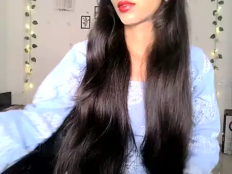Snapshot of SIKSHA_SINGH chatting on 07/24/26, 07:01 SIKSHA SINGH online show from 07/24/26, 07:01