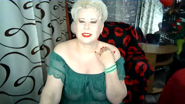 Snapshot of SWEET--Nika chatting on 03/06/26, 06:26 SWEET--Nika online show from 03/06/26, 06:26