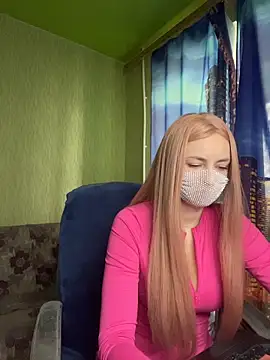 SophieBlackwood online show from 04/19/26, 08:57