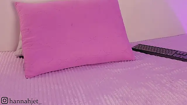 hannah jet online show from 04/16/26, 09:39