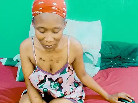 QueenYc online show from 02/23/26, 04:26