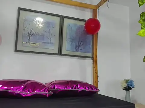 Xamira hot online show from 02/20/26, 03:47