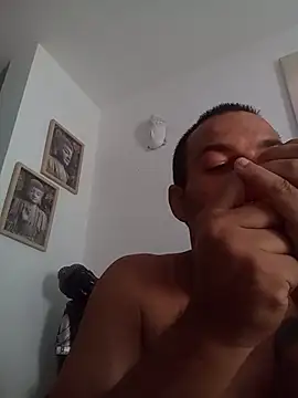 Snapshot of morenitoymorena chatting on 06/20/26, 01:14 morenitoymorena online show from 06/20/26, 01:14